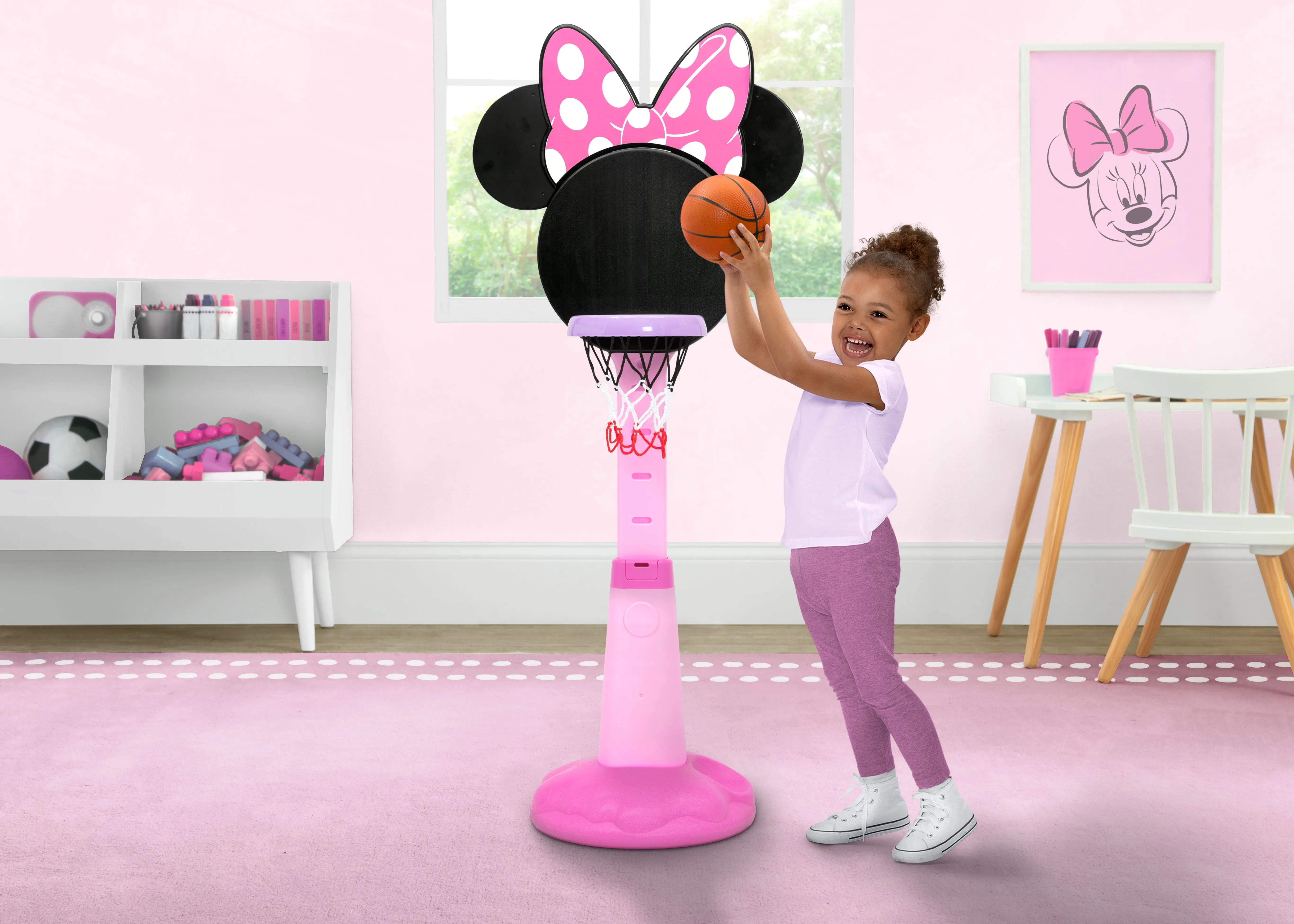 Minnie Mouse Plastic Basketball Set